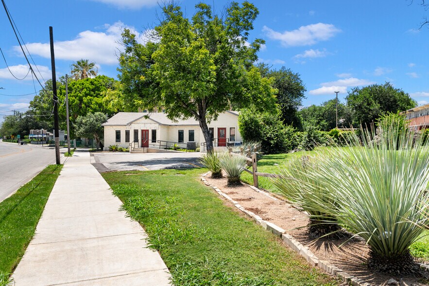 More Photos Of 3109 N St Marys St, San Antonio Office For Lease