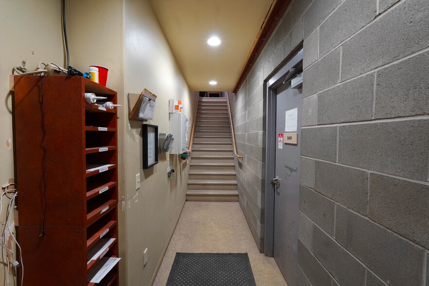 More Photos Of 105 Rocky Cliff Ln, Kalispell Industrial For Sale