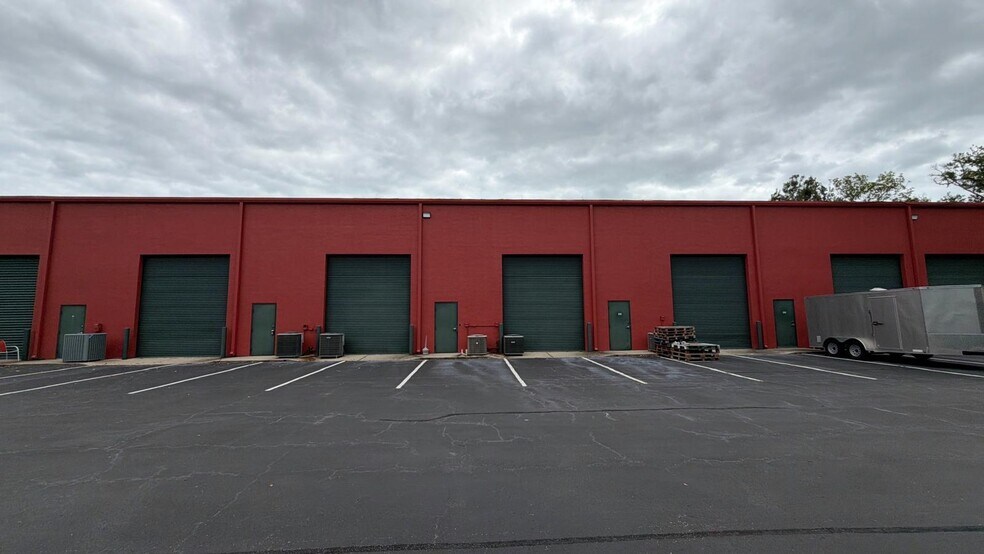 More Photos Of 1440 N Nova Rd, Daytona Beach Unknown For Lease