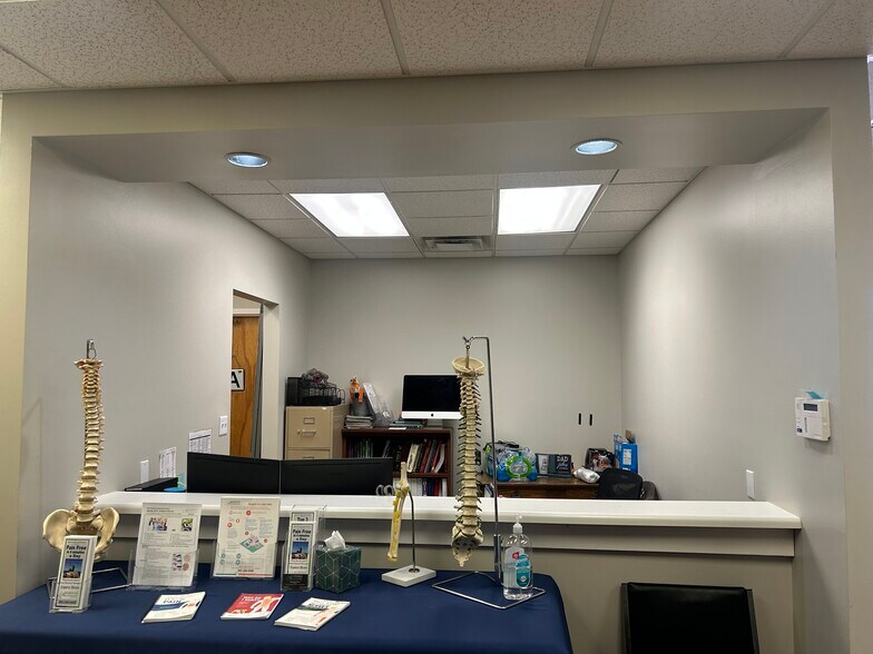 More Photos Of 8904 Cross Park Dr, Knoxville Medical For Lease