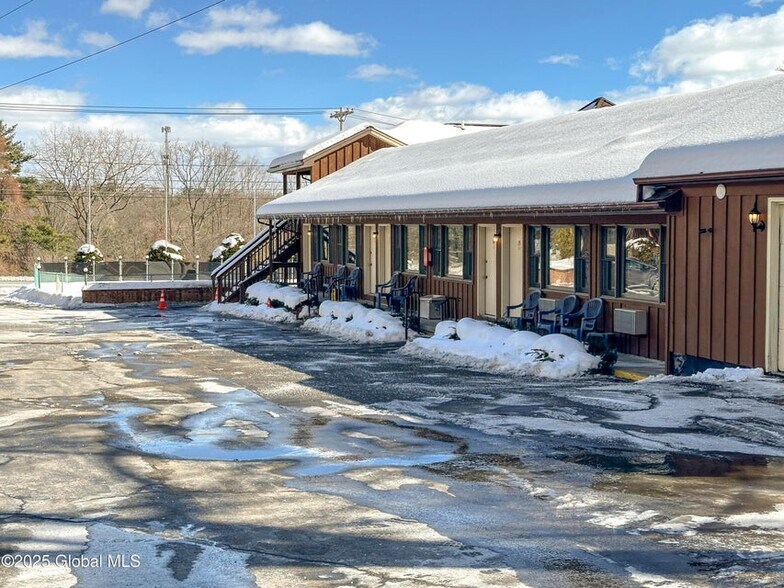More Photos Of 1545 Us-9, Lake George Hospitality For Sale