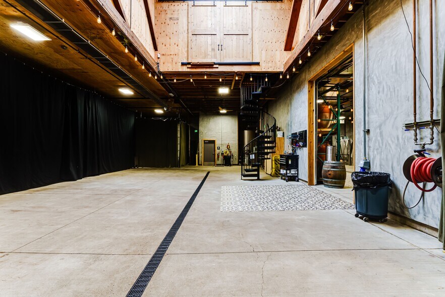 More Photos Of 50-60 E 11th Ave, Eugene Industrial For Lease
