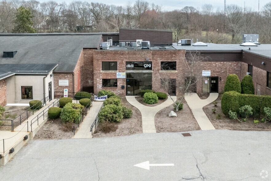 More Photos Of 220 Reservoir St, Needham Office For Lease