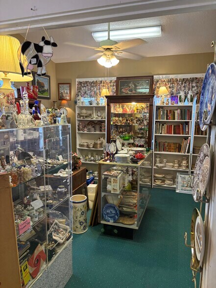 More Photos Of 3307 Manatee Ave, Bradenton Freestanding For Sale