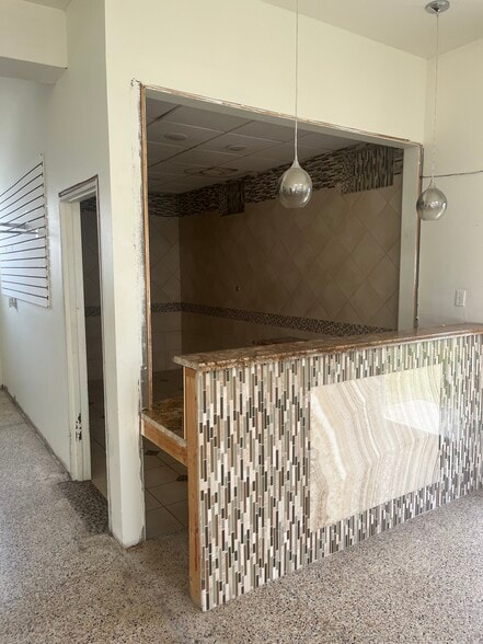 More Photos Of 1202 Falls St, Jonesboro Warehouse For Lease