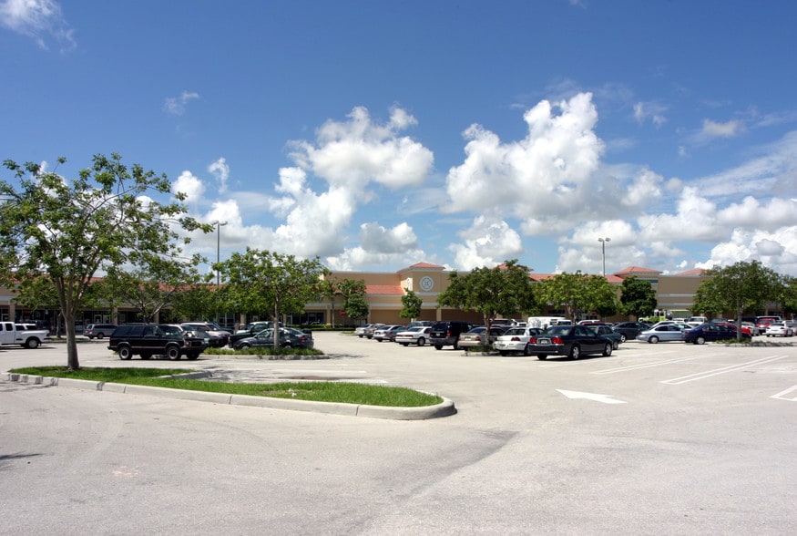 More Photos Of 16800 N Kendall Dr, Miami General Retail For Lease