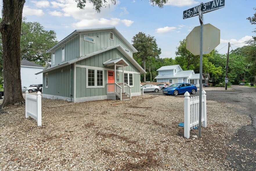 More Photos Of 301 NW 8th St, Gainesville Apartments For Sale