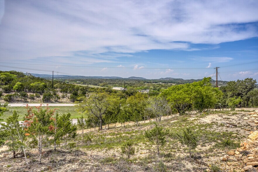 More Photos Of 8662 US 281 hwy, Blanco Land For Sale
