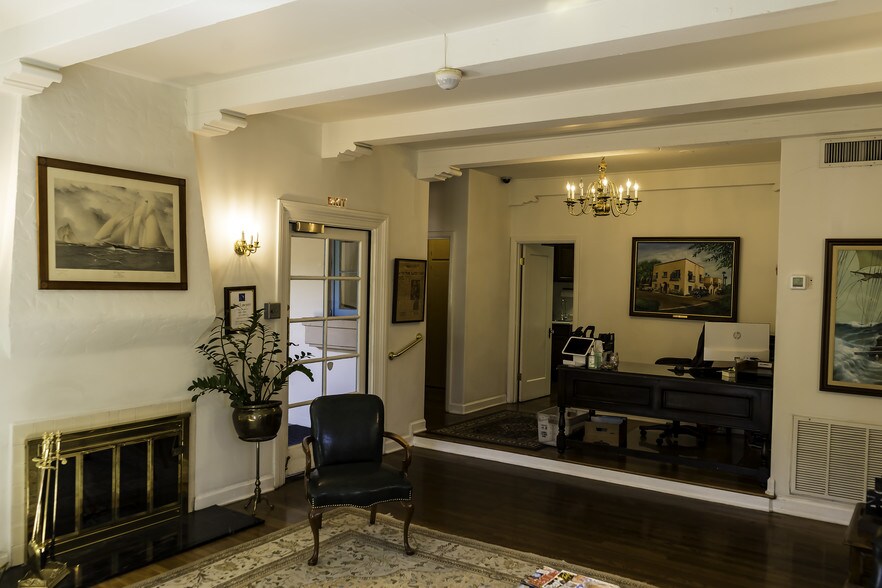 More Photos Of 335 E Palm Ln, Phoenix Loft Creative Space For Lease