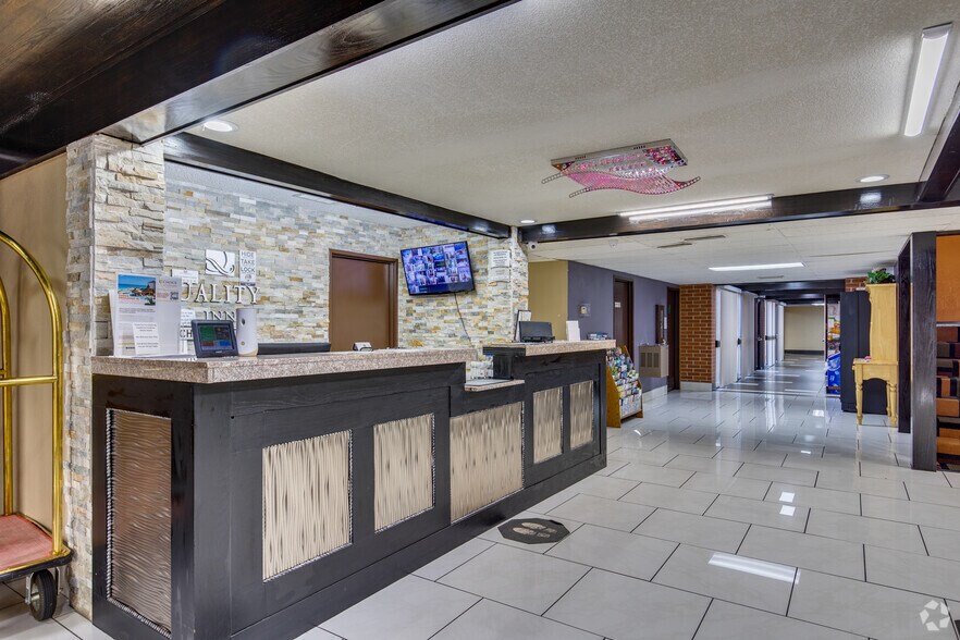 More Photos Of 4849 S Laura St, Wichita Hospitality For Sale