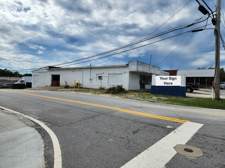 More Photos Of 12081 Veterans Memorial Hwy, Douglasville Flex For Sale