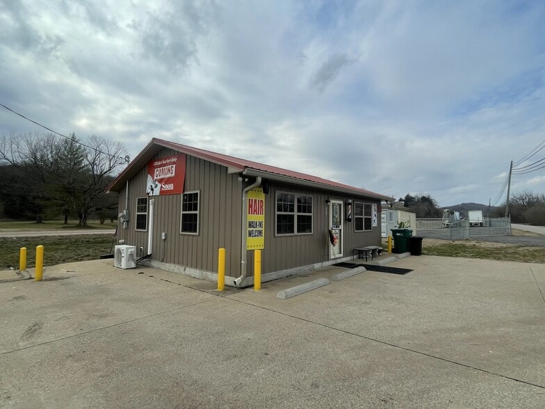 More Photos Of 7549 Elkton Pike, Elkton General Retail For Sale