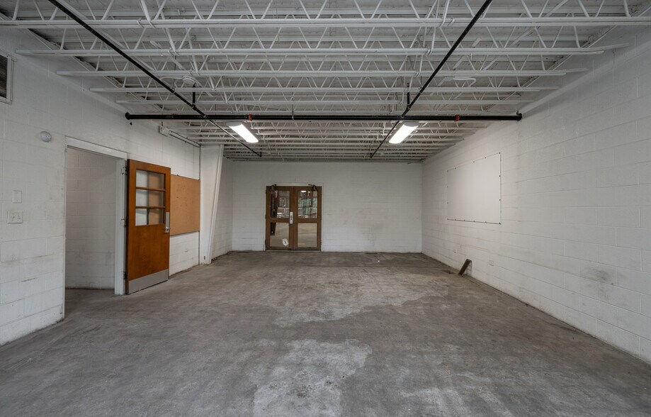 More Photos Of 1111 Neville St, Durham Warehouse For Sale