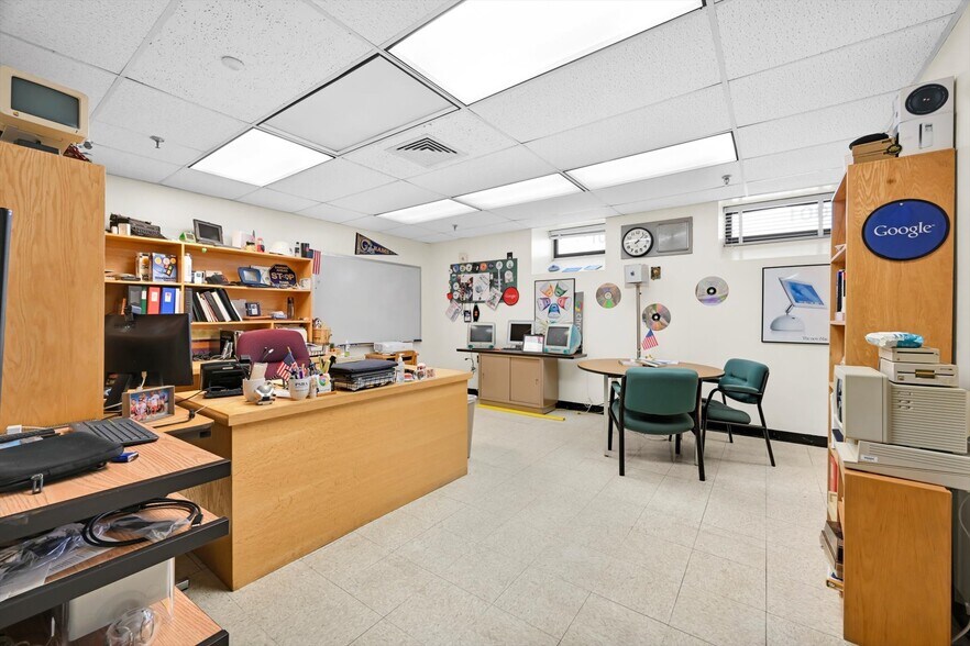 More Photos Of 2389 Main St, Northampton Office For Sale