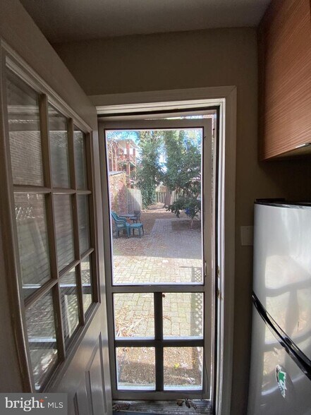 More Photos Of 747 S 2nd St, Philadelphia Apartments For Sale