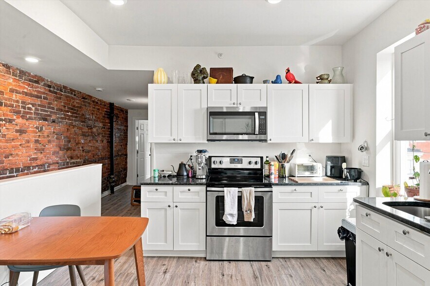 More Photos Of 1648 S 16th St, Philadelphia Apartments For Sale