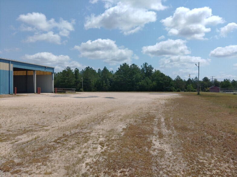 More Photos Of 4300 Highway 43, Mc Intosh Truck Terminal For Lease