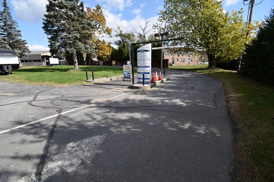 More Photos Of 4775 N 5th Street Hwy, Temple Carwash For Sale