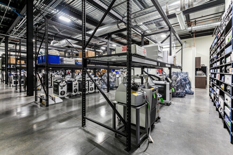 More Photos Of 4383 Forestdale Dr, Park City Warehouse For Lease