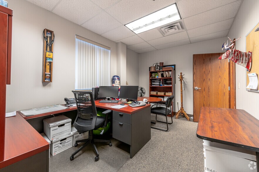 More Photos Of 5900 Pennsylvania Ave, Maple Heights Distribution For Lease
