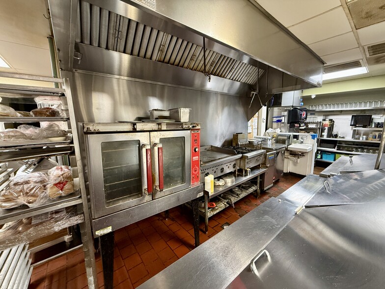 More Photos Of 1506 N Main St, High Point Restaurant For Sale
