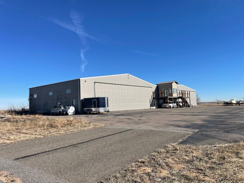 More Photos Of 7125 Parks Ln, Fort Lupton Industrial For Sale