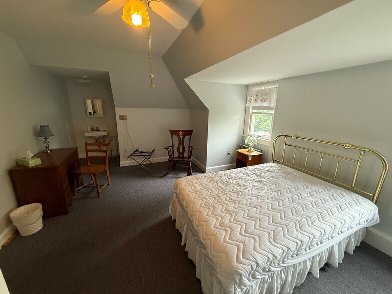 More Photos Of 1365 Northampton St, Holyoke Assisted Living For Sale