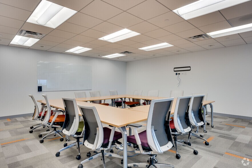 More Photos Of 1515 E Woodfield Rd, Schaumburg Unknown For Sale