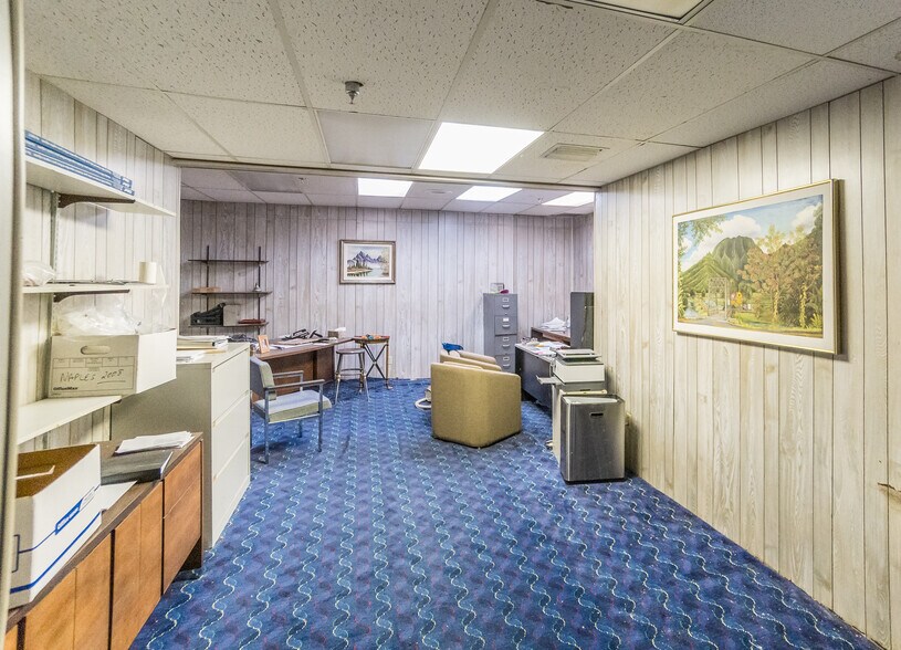 More Photos Of 3149 W Hallandale Beach Blvd, Hallandale Warehouse For Lease