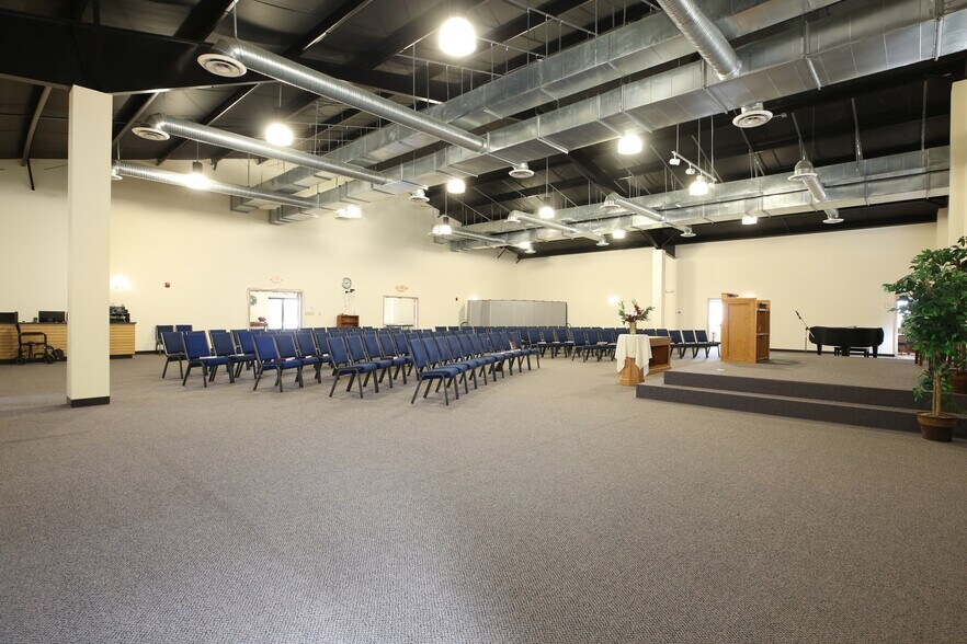 More Photos Of 9304 Onyx Ct, Fredericksburg Warehouse For Lease