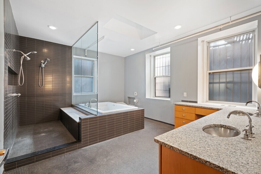 More Photos Of 253 W 28th St, New York Loft Creative Space For Lease