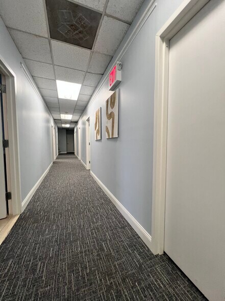 Primary Photo Of 2309 31st St, Astoria Medical For Lease