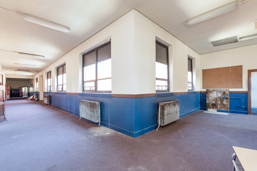 More Photos Of 311 N A St, Wellington Schools For Sale