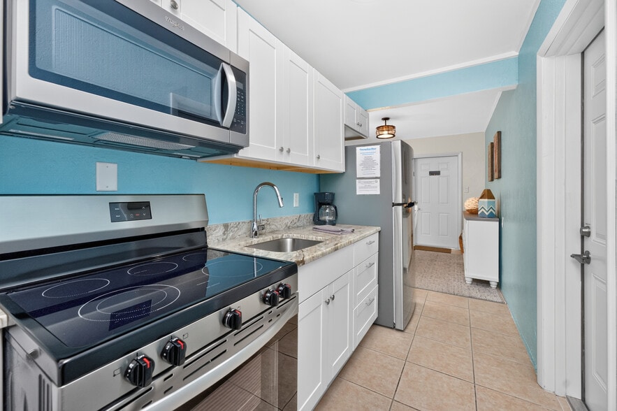 More Photos Of 1130 Gulf Blvd, Englewood Apartments For Sale