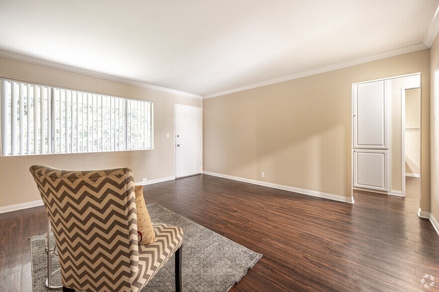 More Photos Of 861 S Glencliff St, La Habra Apartments For Sale