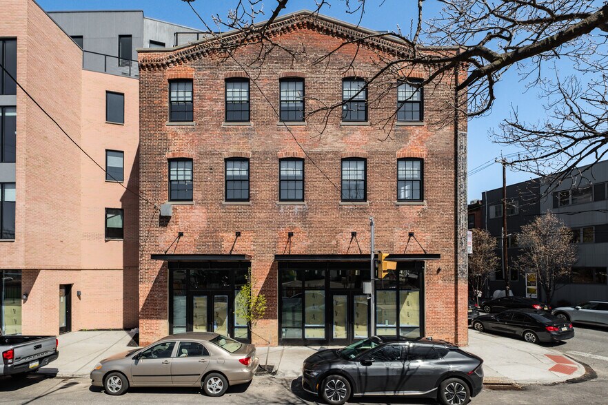 Primary Photo Of 1700-1706 N Howard St, Philadelphia Apartments For Lease