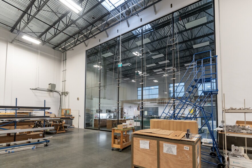 More Photos Of 8218 N Fraser Way, Burnaby Warehouse For Sale