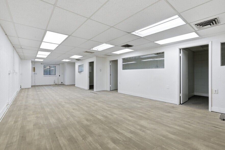 More Photos Of 1210-1214 Santa Fe Dr, Denver Office For Sale