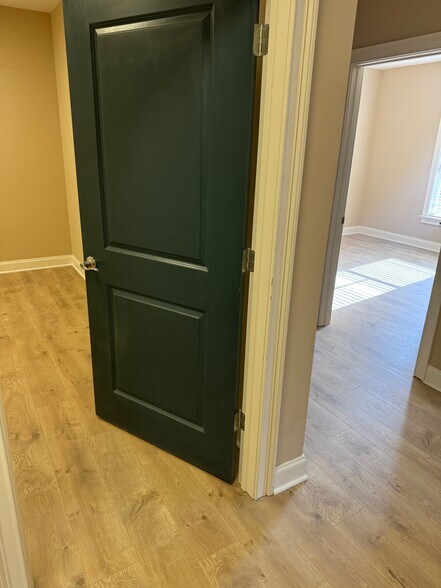 More Photos Of 5400 Laurel Springs Pky, Suwanee Office For Lease