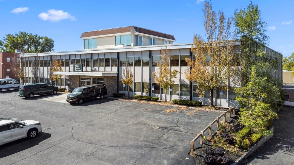 More Photos Of 30-32 N Russell Rd, Albany Office For Sale