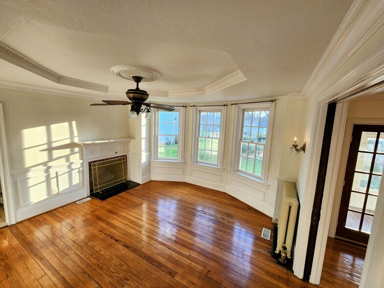 More Photos Of 3134 Butler Pike, Plymouth Meeting Office Residential For Lease