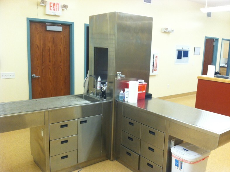 More Photos Of 7206 Gooding Blvd, Delaware Medical For Sale