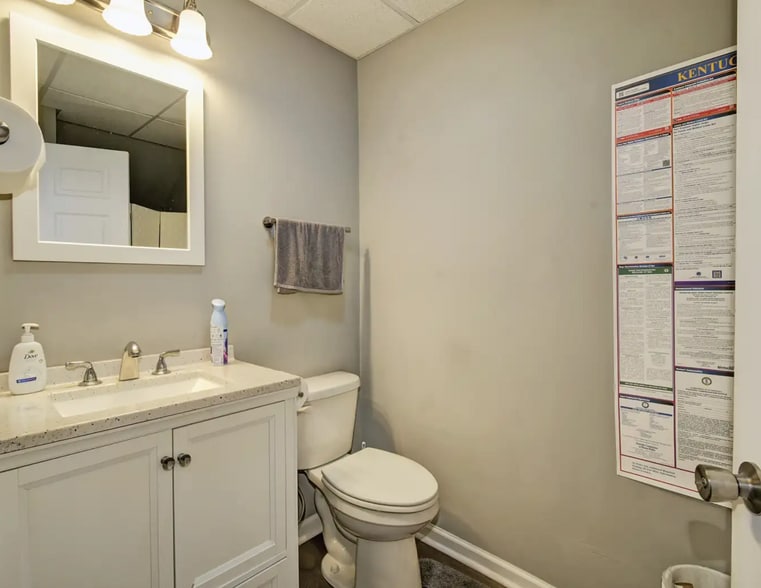More Photos Of 521 N 26th St, Louisville Office For Sale