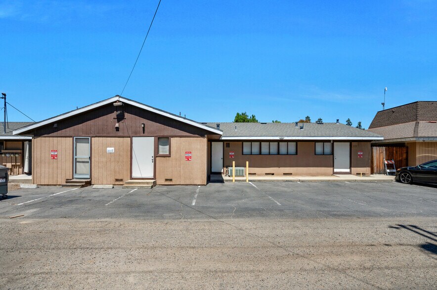 More Photos Of 1215-1239 Rose Ave, Selma Medical For Lease