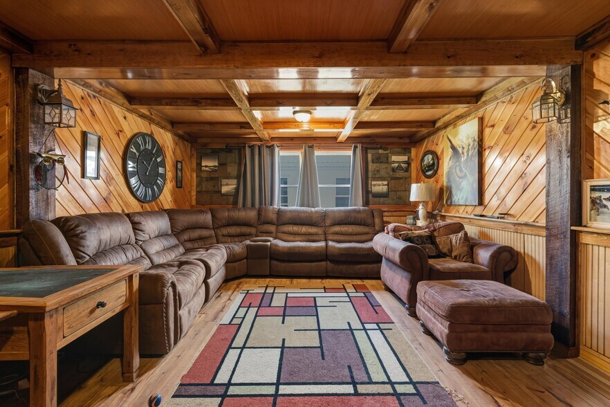 More Photos Of 415 Palmer Ave, Corinth Specialty For Sale