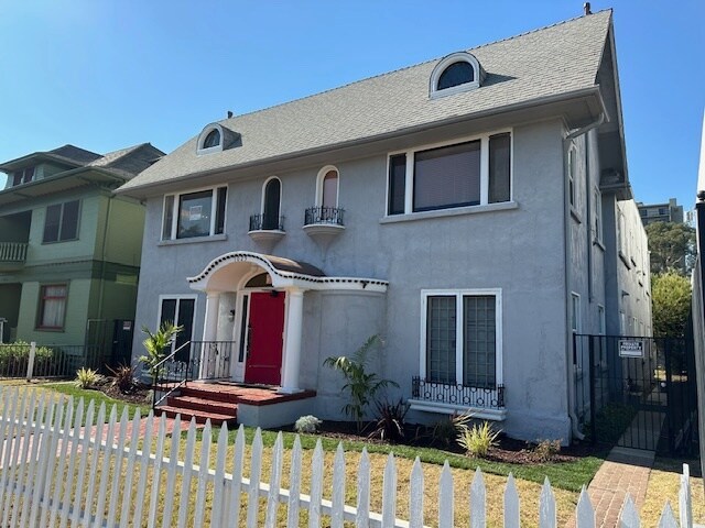 More Photos Of 1025 Locust Ave, Long Beach Apartments For Sale