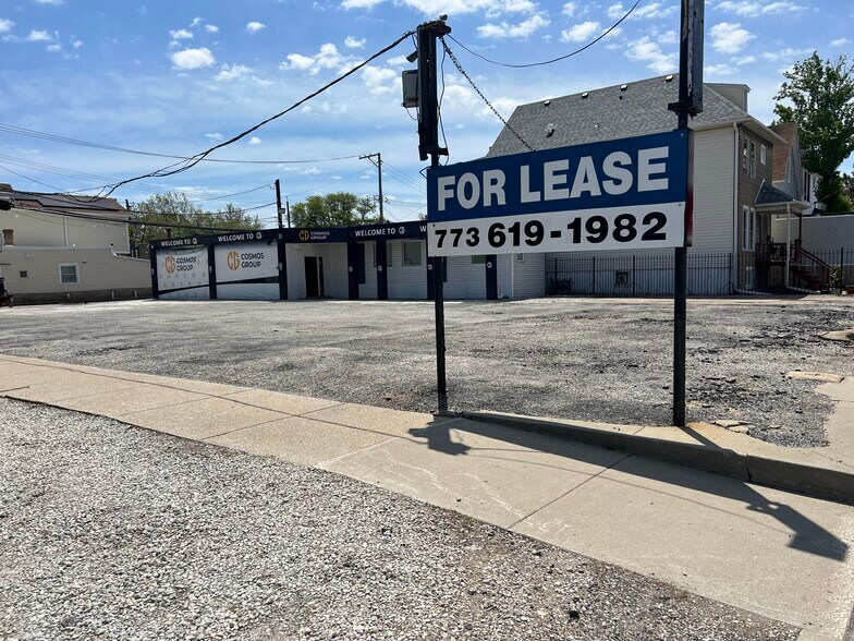 Primary Photo Of 3653-3655 N Cicero Ave, Chicago Auto Dealership For Lease