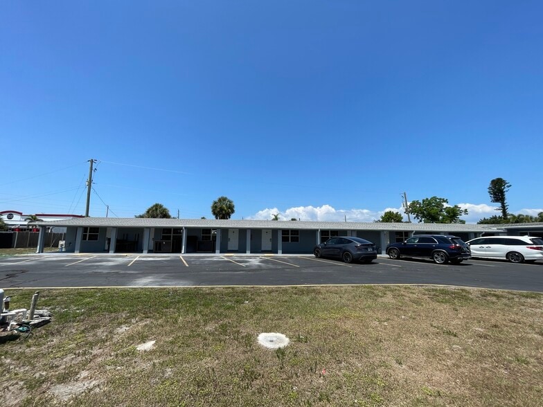More Photos Of 10151 Tamiami Trl, Punta Gorda Hotel For Sale