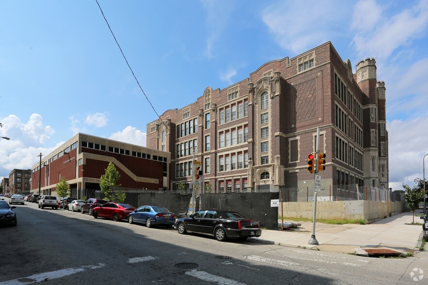 More Photos Of 220 S 47th St, Philadelphia Apartments For Lease