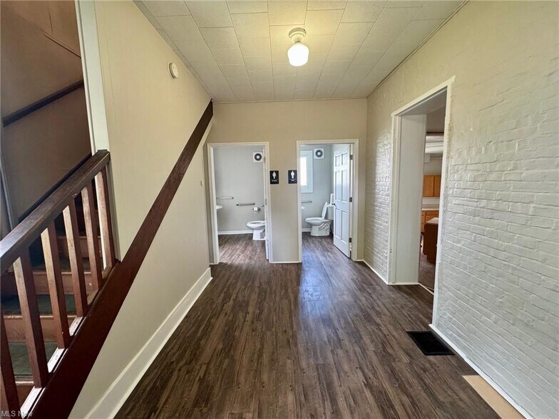 More Photos Of 73 S 9th St, Mcconnelsville Religious Facility For Sale